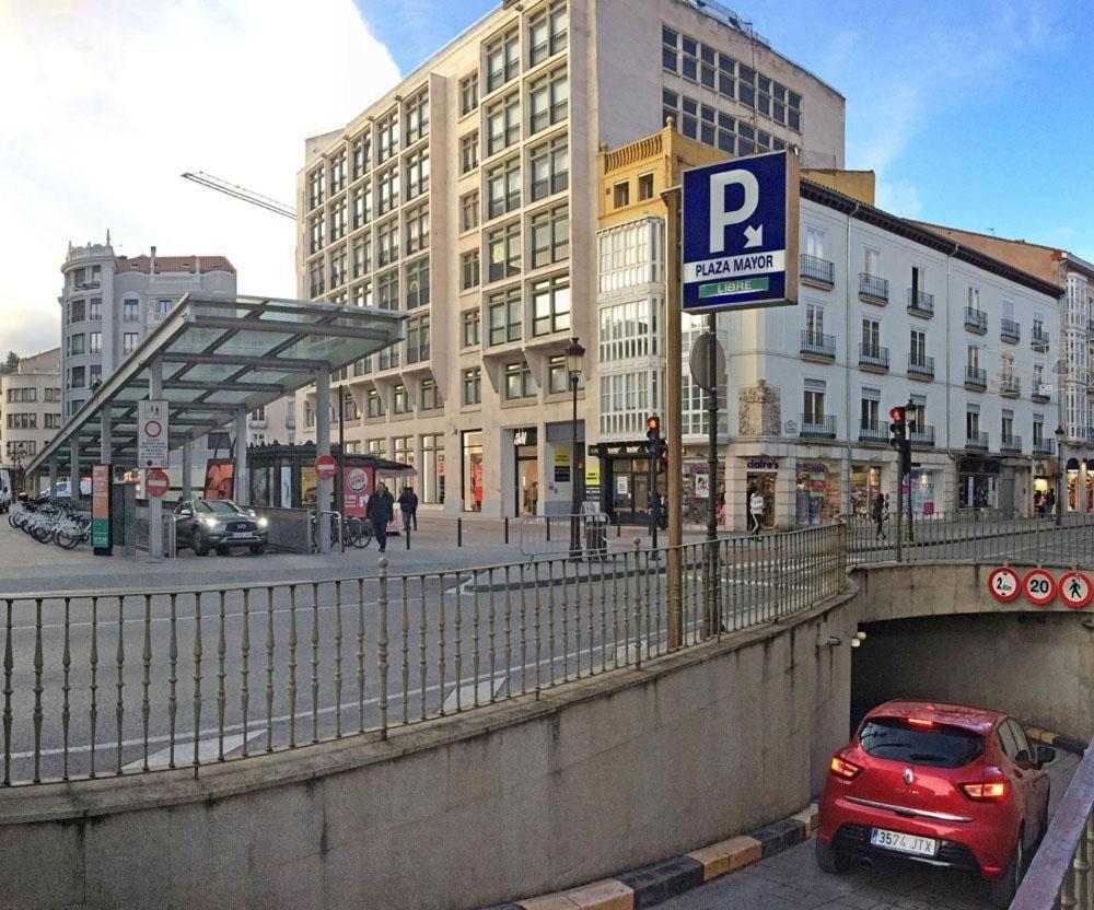 Apartamento Preciosa Vivienda con Vistas a la Catedral PARKING&WIFI FREE Burgo Exterior foto