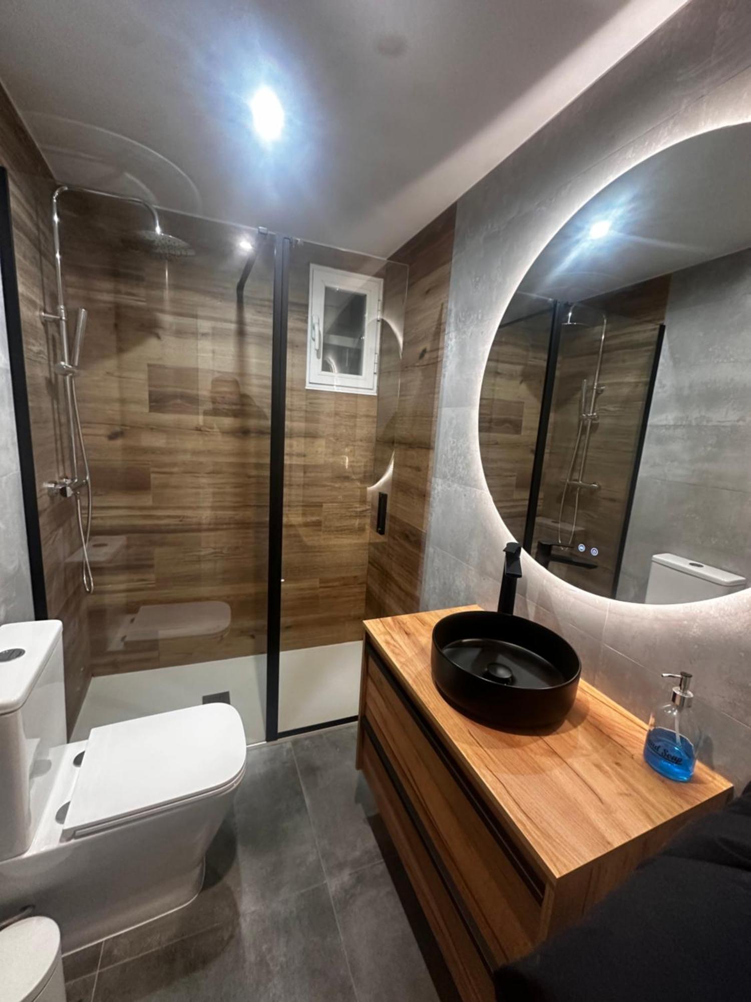 Apartamento Preciosa Vivienda con Vistas a la Catedral PARKING&WIFI FREE Burgo Exterior foto