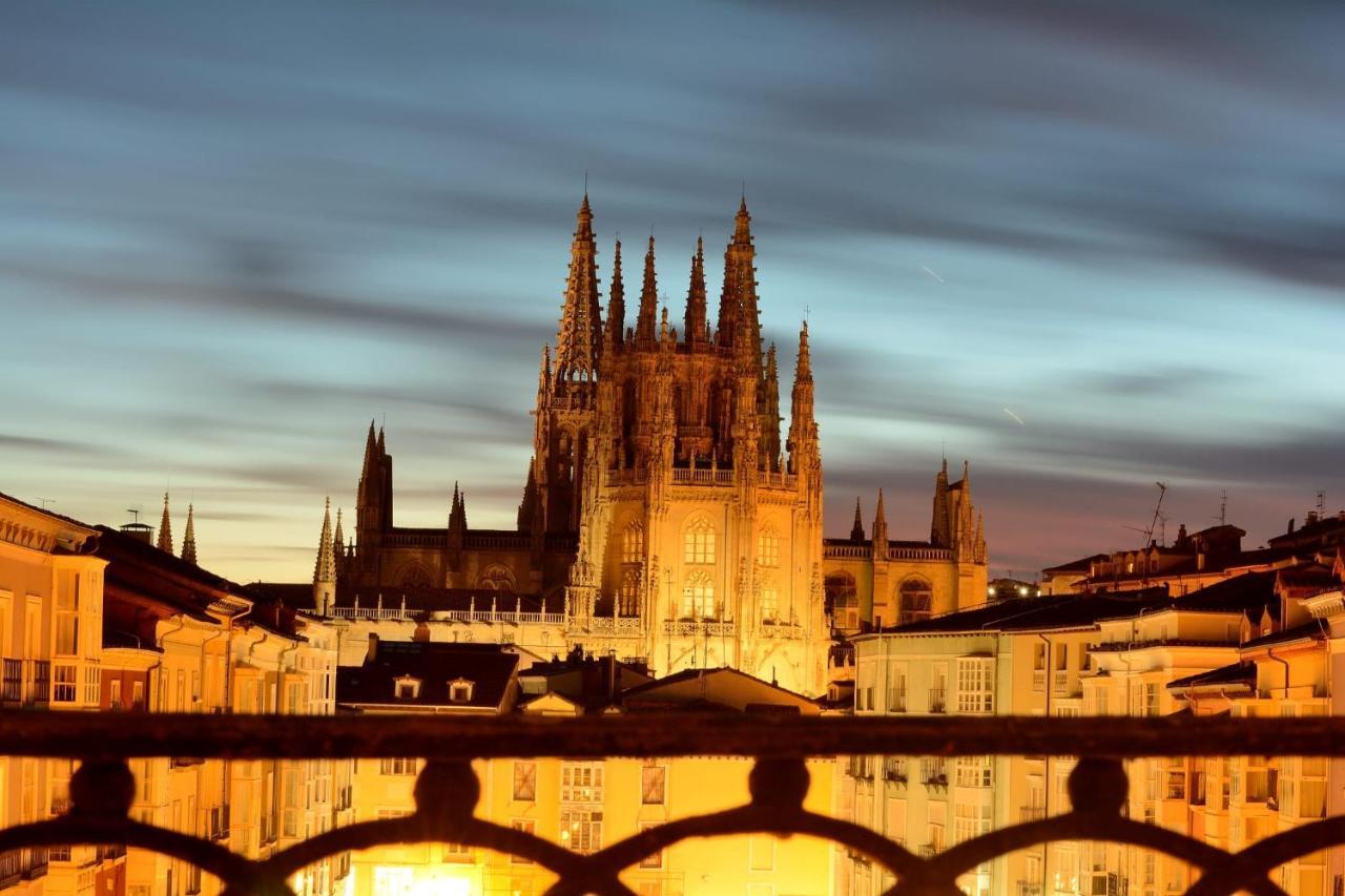Apartamento Preciosa Vivienda con Vistas a la Catedral PARKING&WIFI FREE Burgo Exterior foto